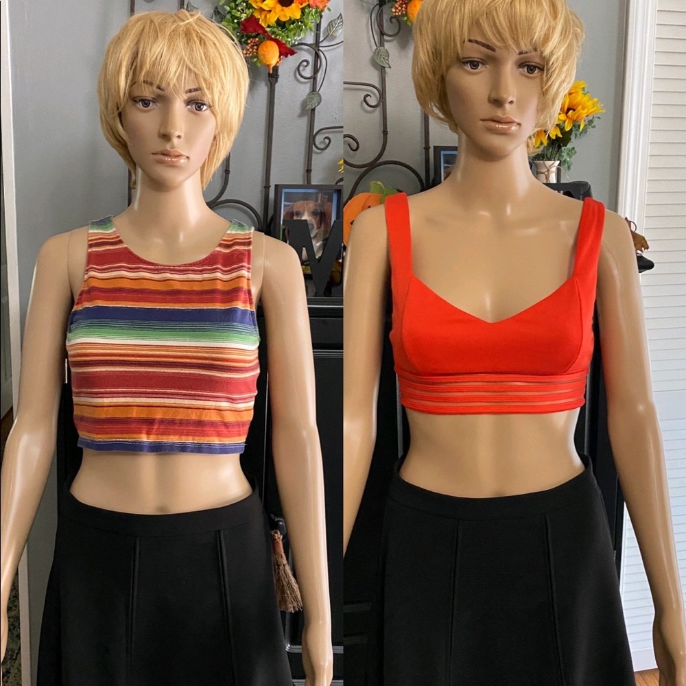 Lot of 2 Forever 21‎ Tops 1 SZ MED and 1 SZ SMALL